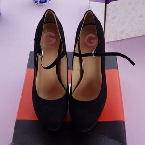 G by Guess Varika 2 Black Platform Heels